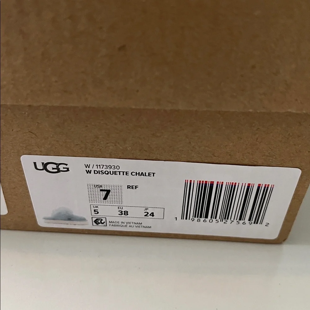 UGG® DISQUETTE CHALET SLIPPERS - Picture 8 of 8